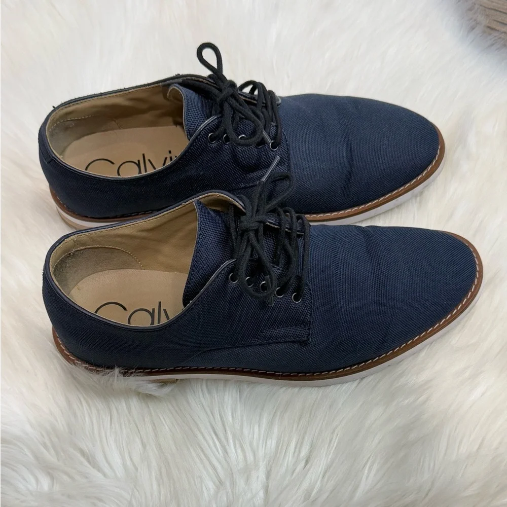 Calvin Klein Men's Aggussie Lace Up Casual Oxford in Navy Size 8